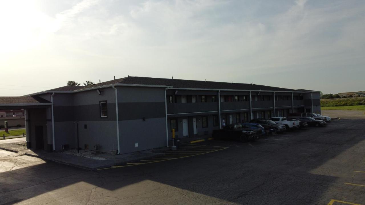 戴斯酒店 - 印第安纳波利斯 印第安納波利斯 外观 照片