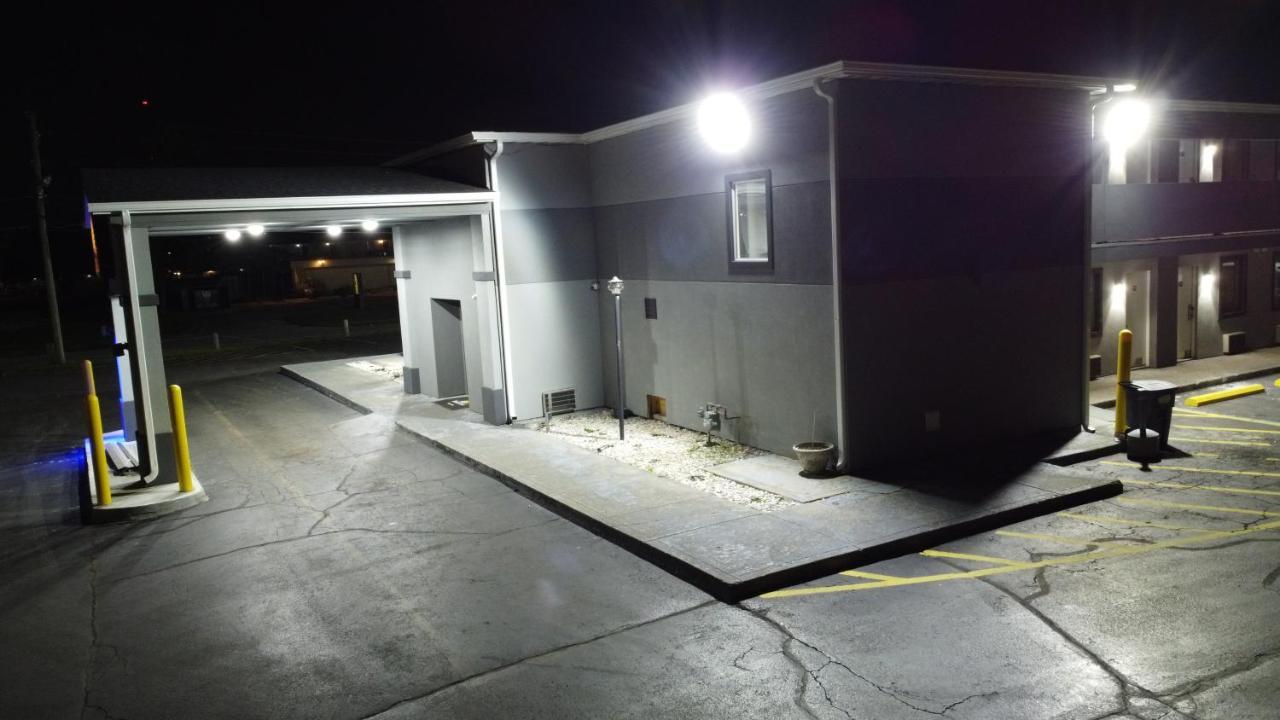 戴斯酒店 - 印第安纳波利斯 印第安納波利斯 外观 照片
